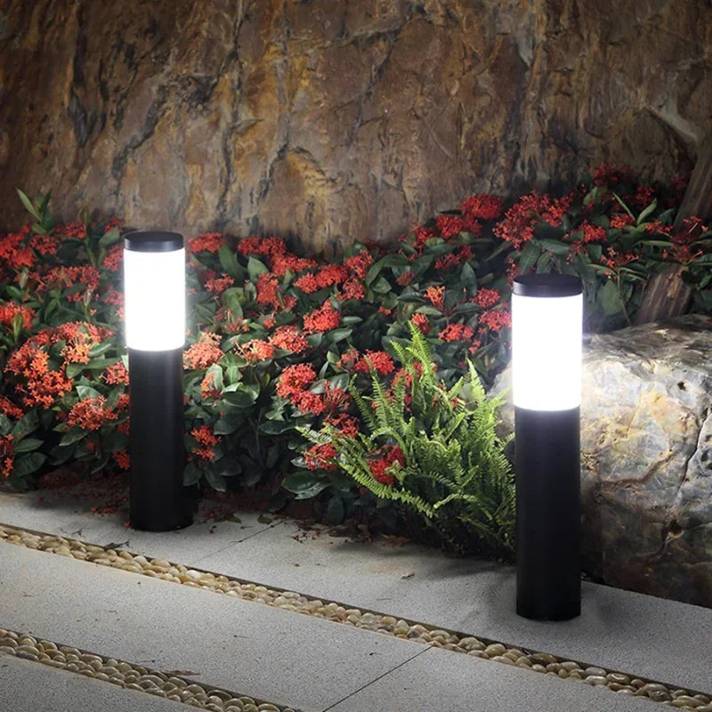 Solar LED Wegleuchte mit modernem Design für Außenbereiche